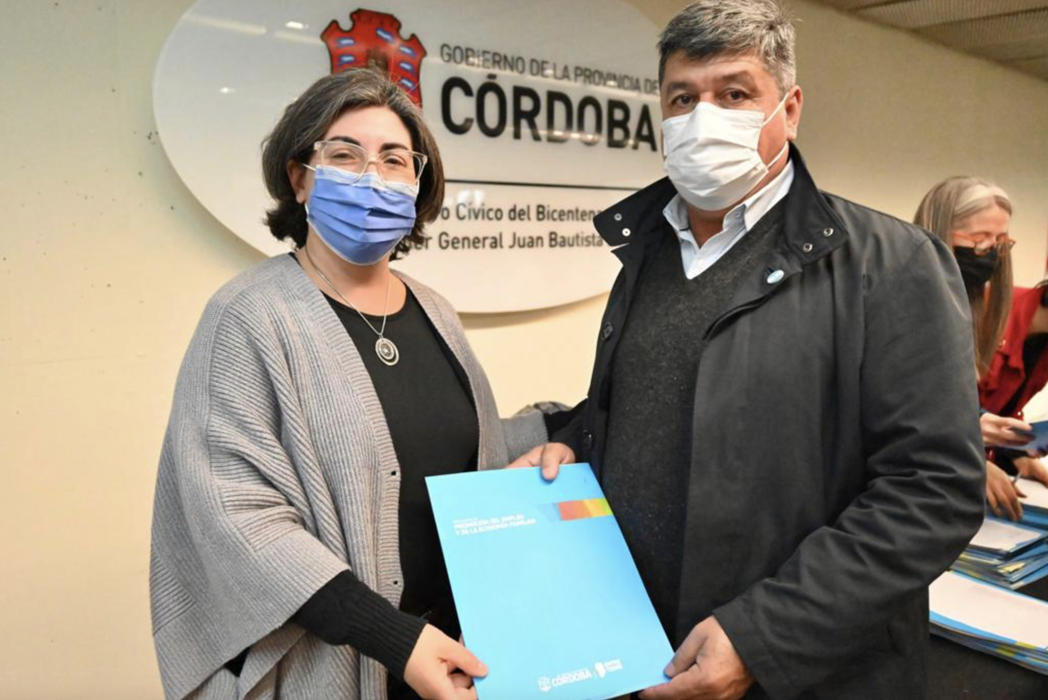 Firma de convenio programa 10 mil viviendas