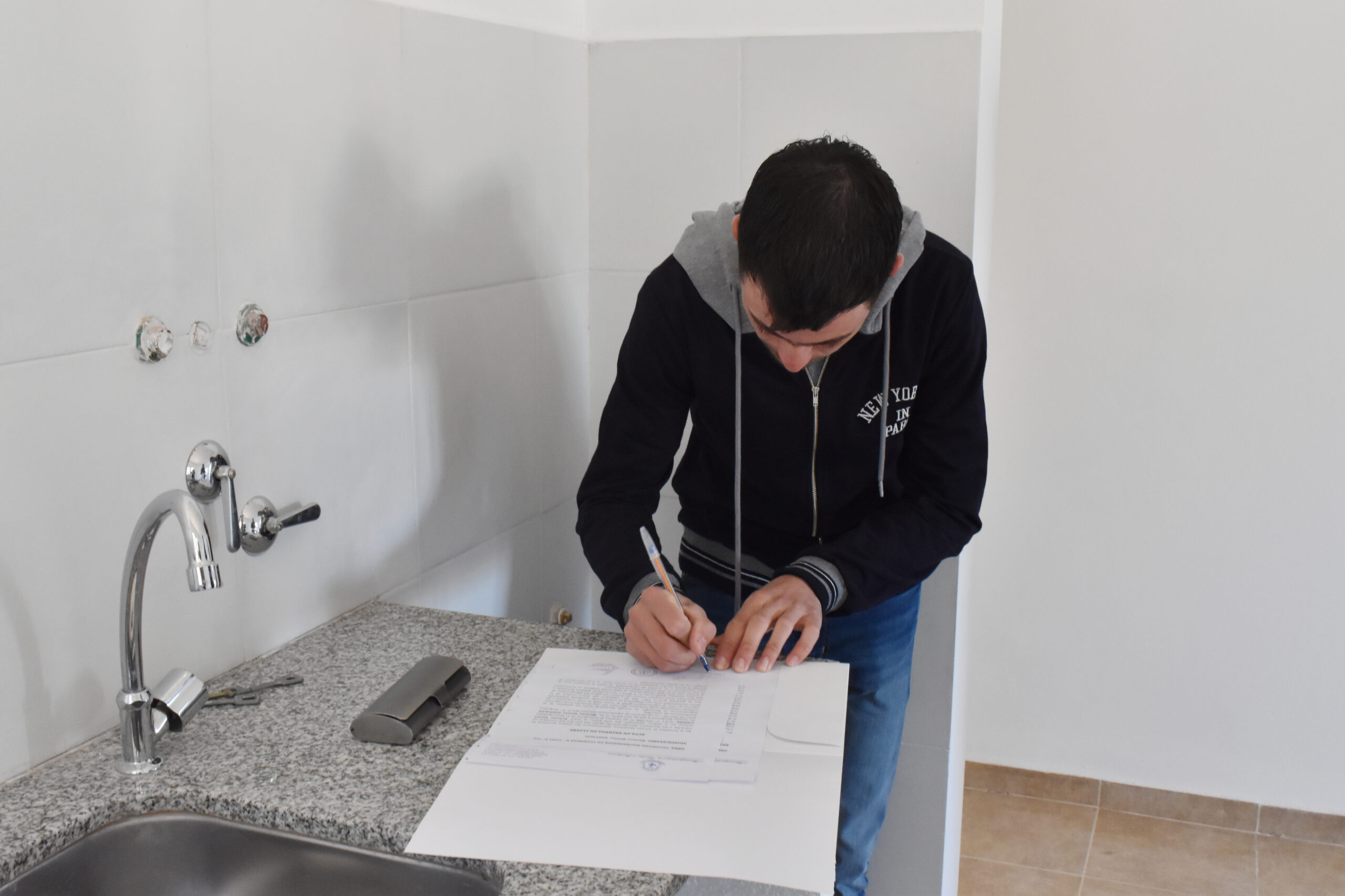 ¡Continúa la entrega de viviendas en Vicuña Mackenna!