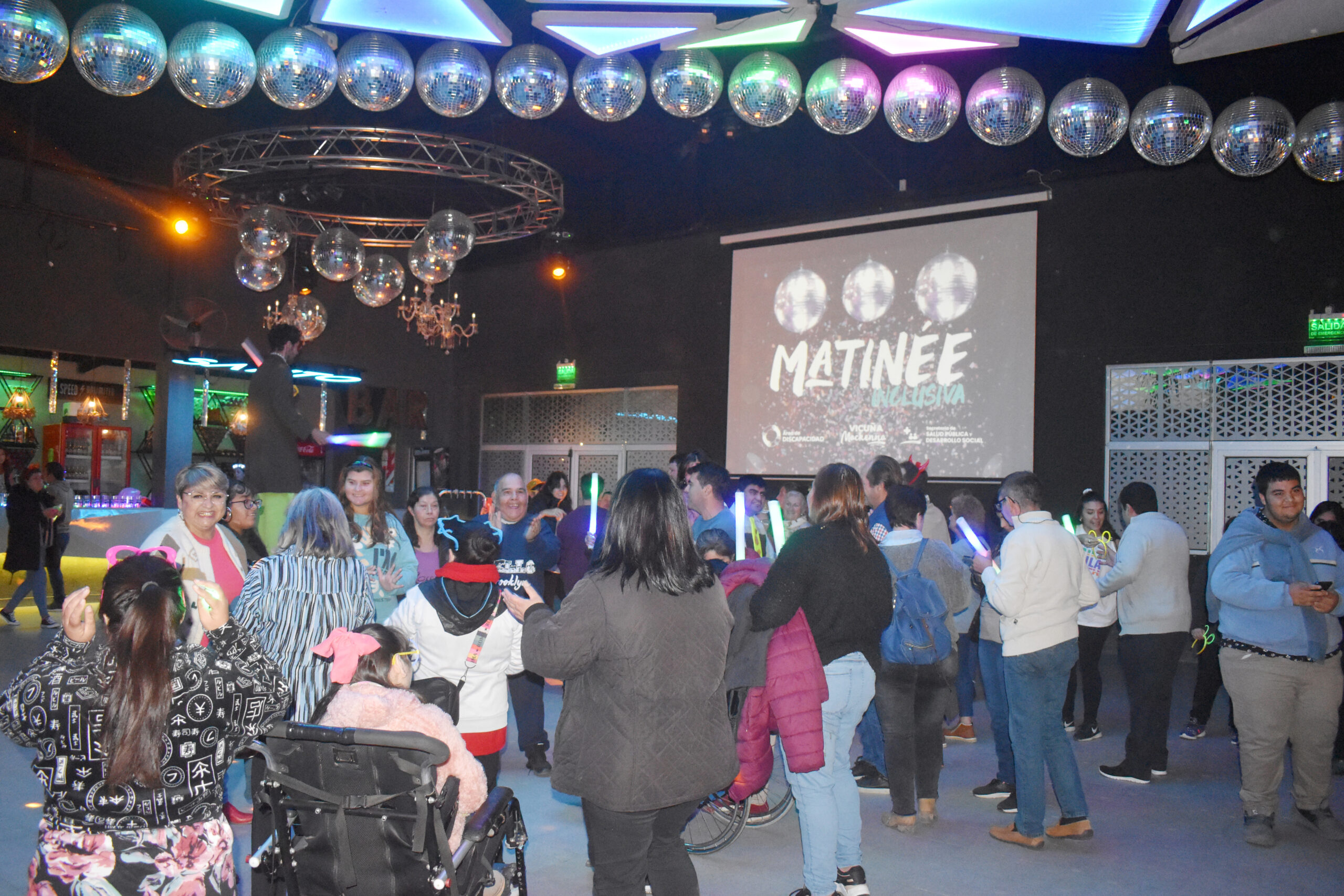 ¡Gran noche en la matinée Inclusiva!