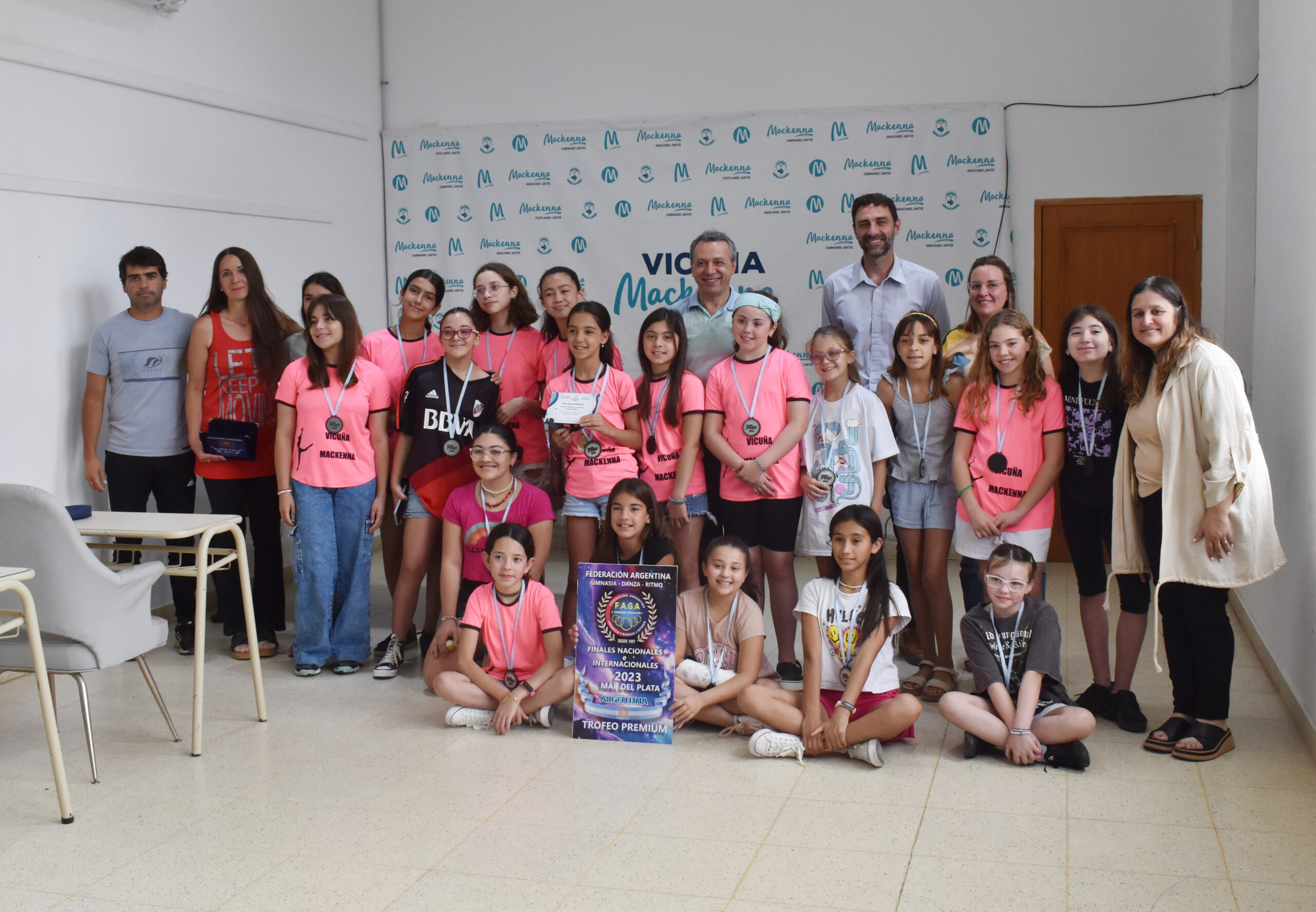 Reconocimientos a Artistas y Deportistas Campeones