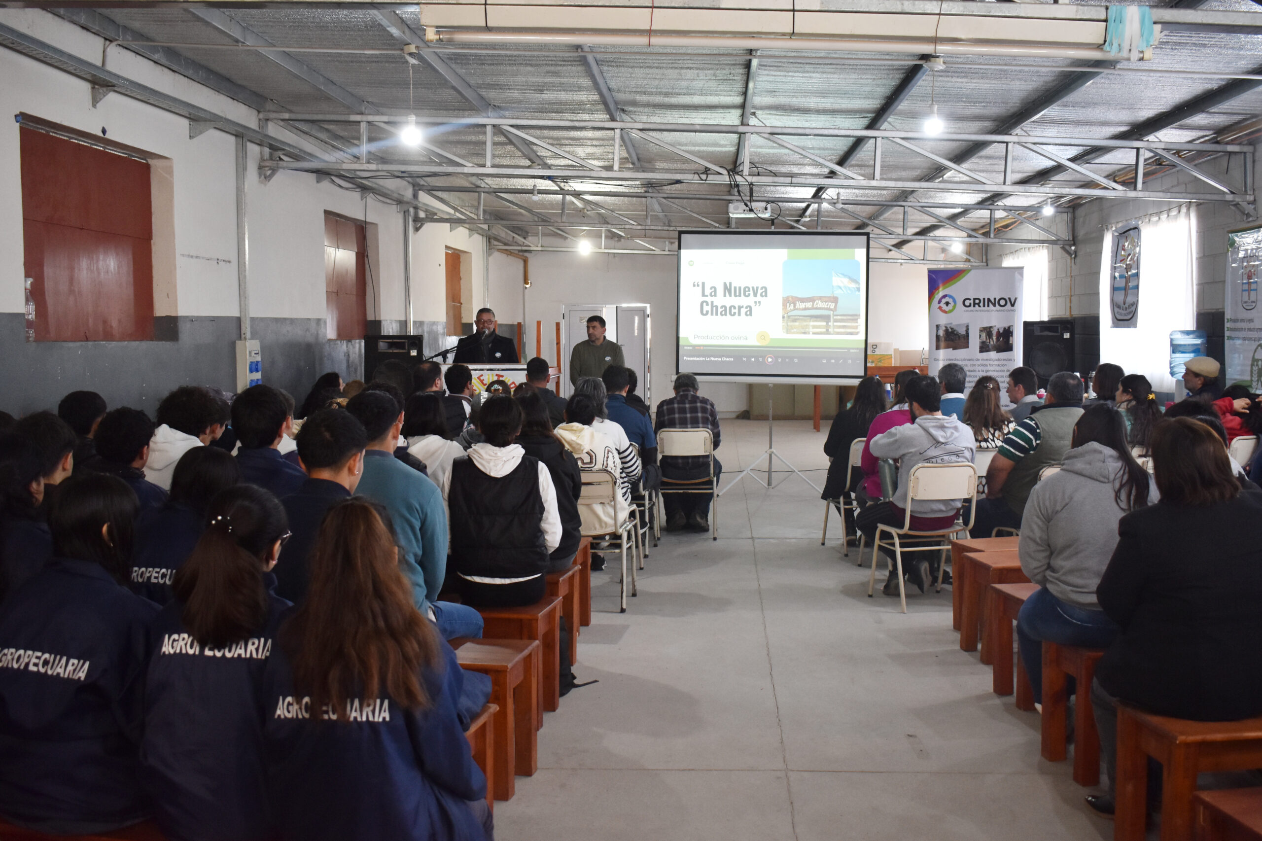 Charla y Prácticas Sobre Ovinos
